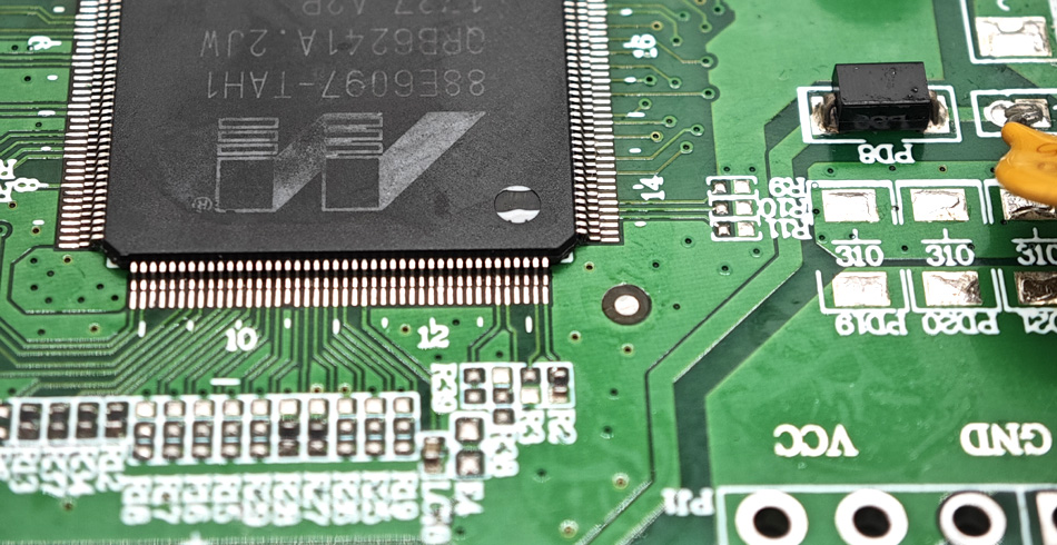 Metodi di soppressione EMI (interferenze elettromagnetiche) per la progettazione di PCB