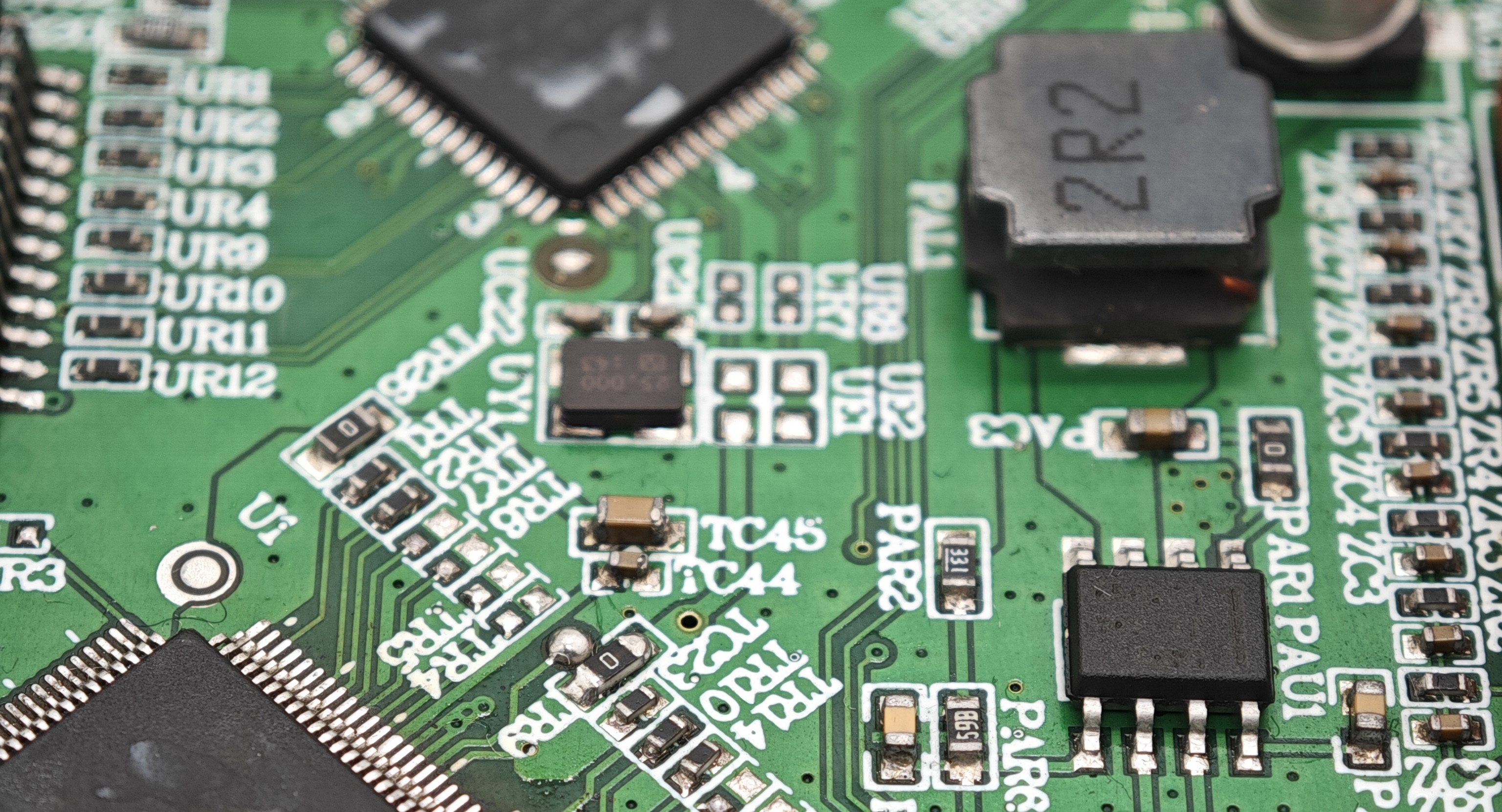 Come gestire i reclami e i feedback dei clienti nell'elaborazione PCBA