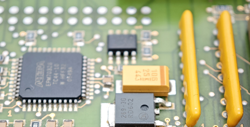 Discussione sulla modalità di produzione multivarietà e in piccoli lotti della fabbrica PCBA