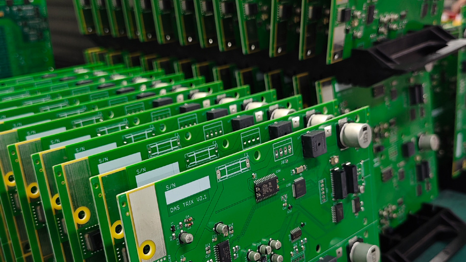 Analisi del caso di cooperazione di fabbrica PCBA: cosa c'è dietro il successo?