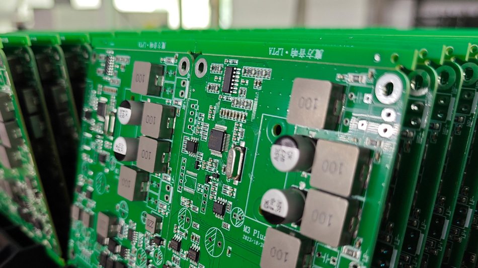 Risposta rapida: in che modo il servizio post-vendita delle fabbriche PCBA può garantire la soddisfazione del cliente?