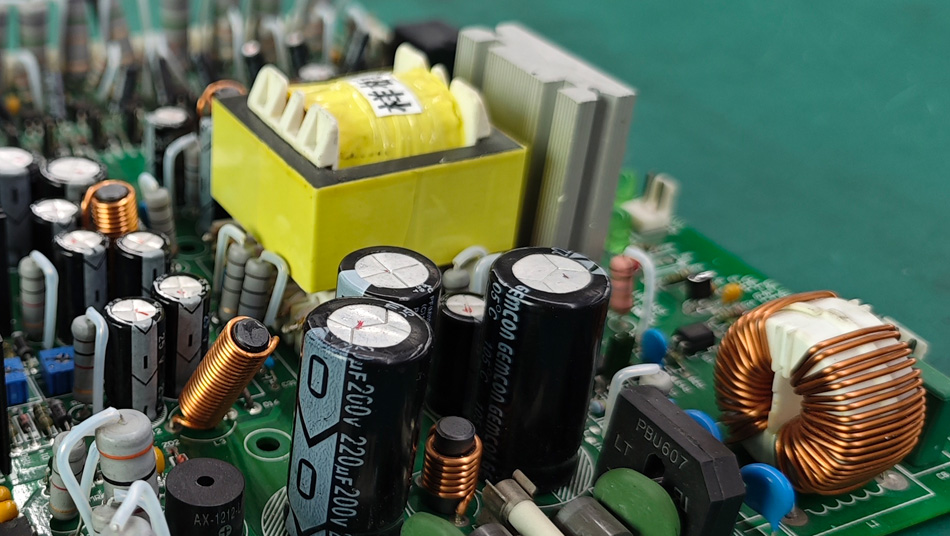 In che modo le fabbriche PCBA possono ridurre i costi attraverso la produzione automatizzata?