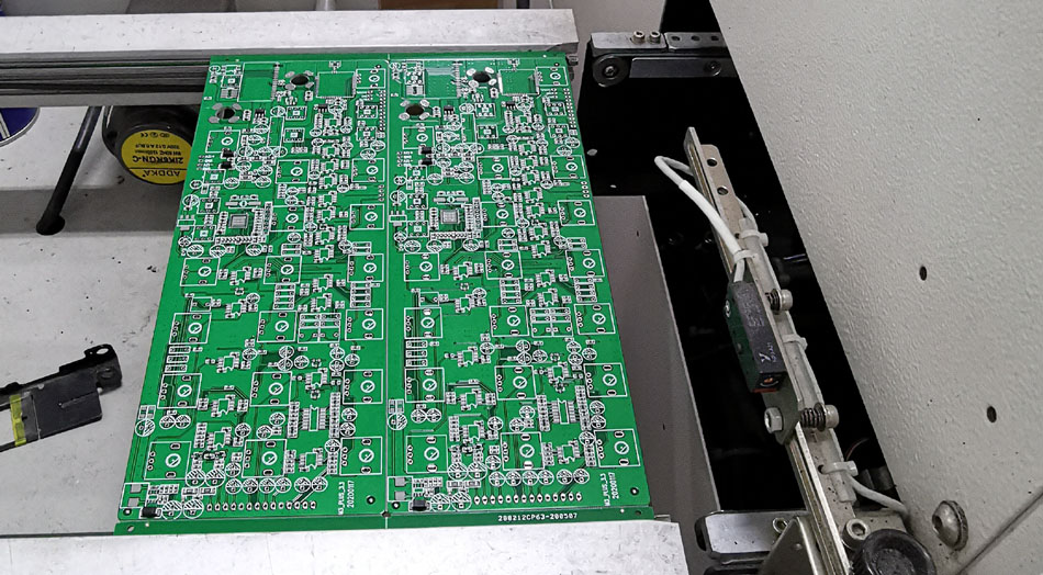 Quali sono gli elementi fondamentali per garantire la consegna puntuale delle fabbriche PCBA?