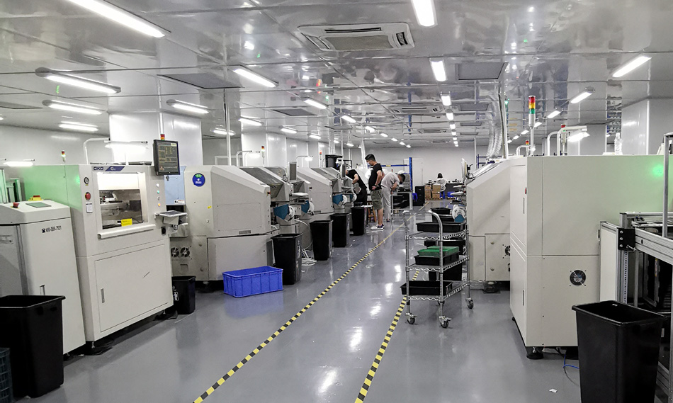 In che modo le linee di produzione multifunzionali migliorano la flessibilità della capacità produttiva delle fabbriche PCBA?