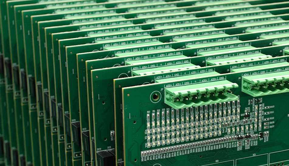 Come scegliere la fabbrica PCBA giusta in base al feedback dei clienti?